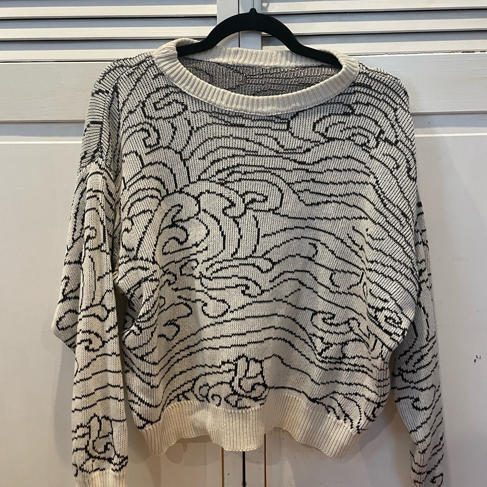 Wave White Sweater